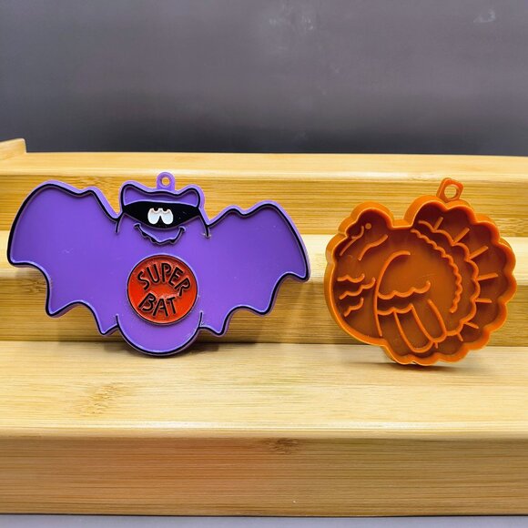 Vintage Lot Hallmark Holiday Large Cookie Cutters 3-5" Christmas Thanksgiving - Picture 4 of 7